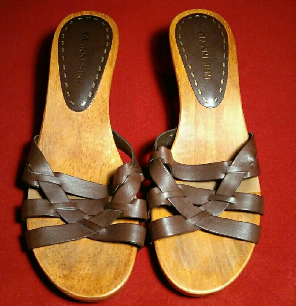 Women Brown Sandals by Gianni Bini Size 7.5M